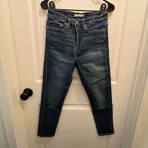 Levi’s Wedgie Skinny